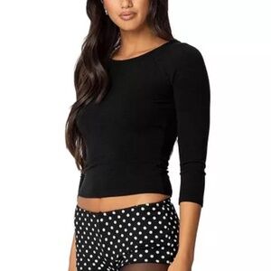 Edikted Mary Quarter Sleeve Wide Neck Top